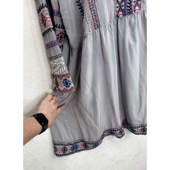 Johnny Was Workshop Women's Embroidered Gray Size Large Silk Dress READ - Picture 6 of 16